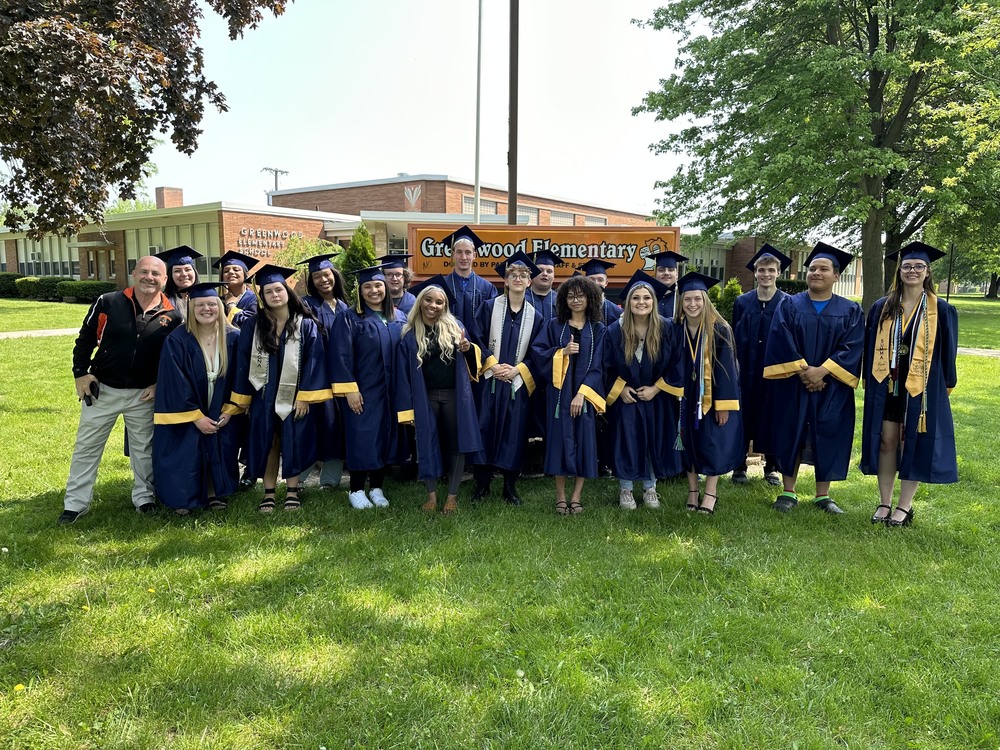 Grads in front of Greenwood